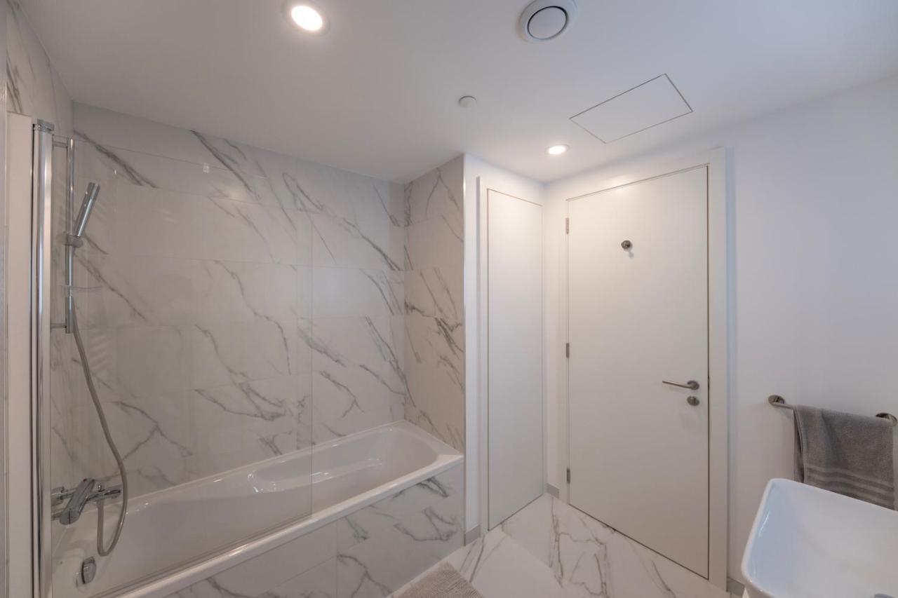 Brand New Luxury 1 Bed 2 Bath Apartment - Spa & Pool Gibraltar Exterior foto